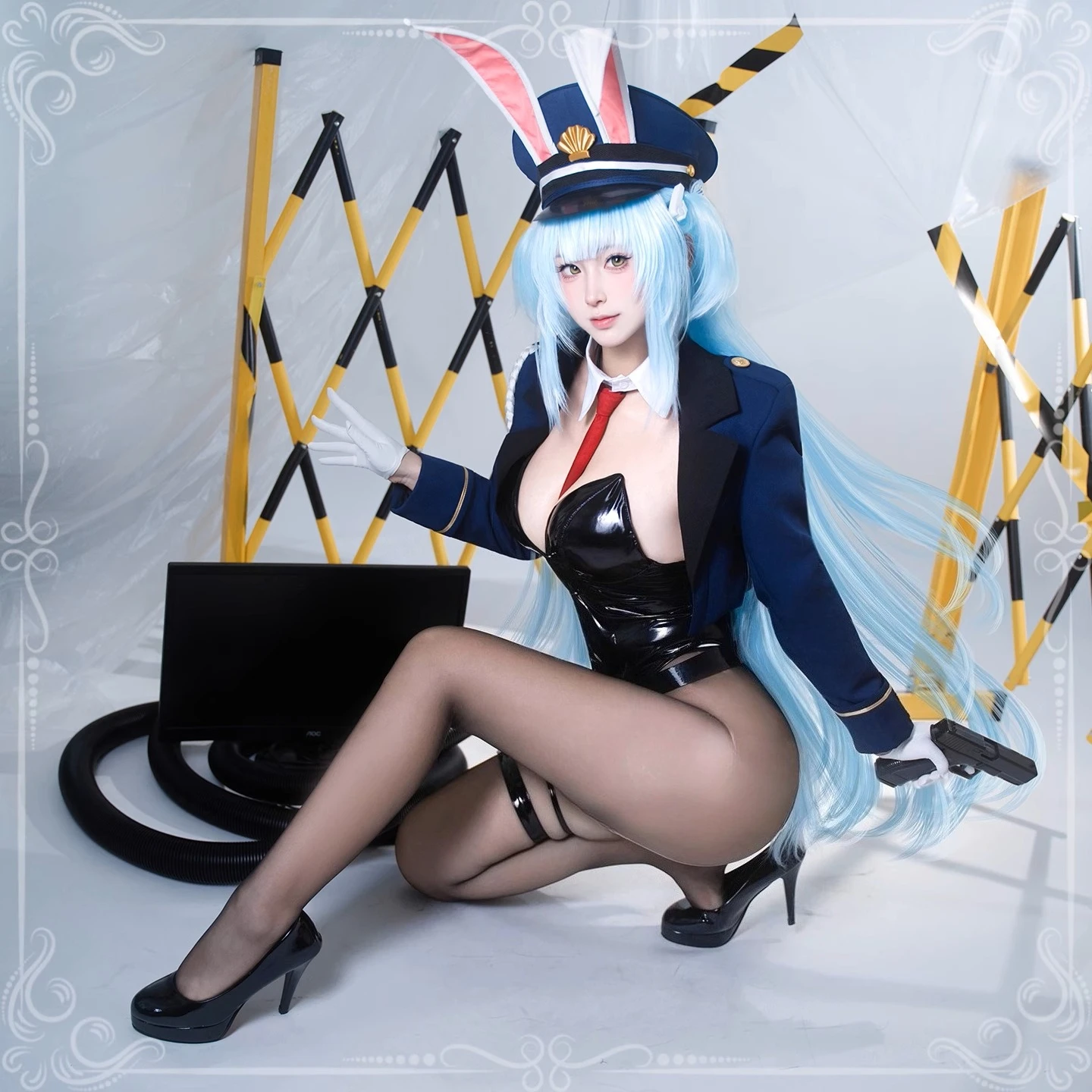 Bunny Girl Rabbit Officer Unif - Party Games Bunny 评论和价格